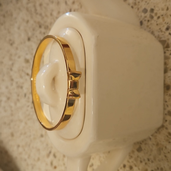 KATE SPADE ♠️  GOLD BOW TIE BRACELET - Picture 4 of 5